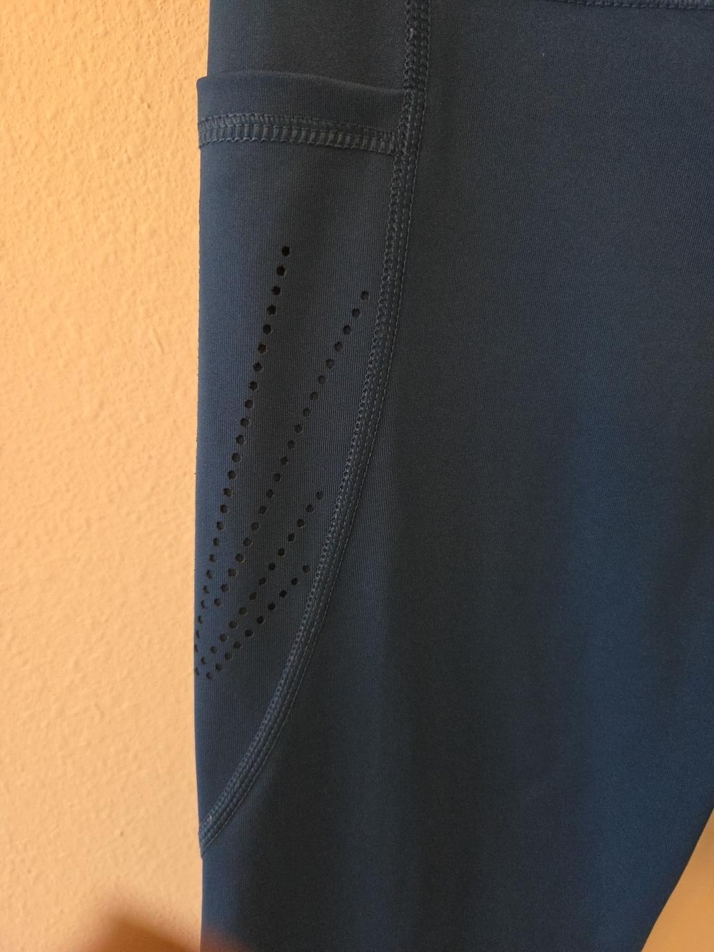 Adrienne Vittadini Navy High-Waist Leggings with Side Pocket - Picture 3 of 5